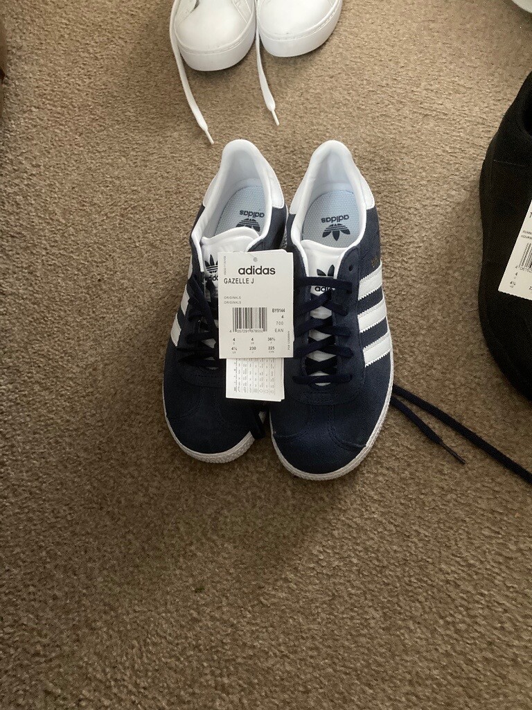 Adidas Gazelle size 4 | in Woodbridge 